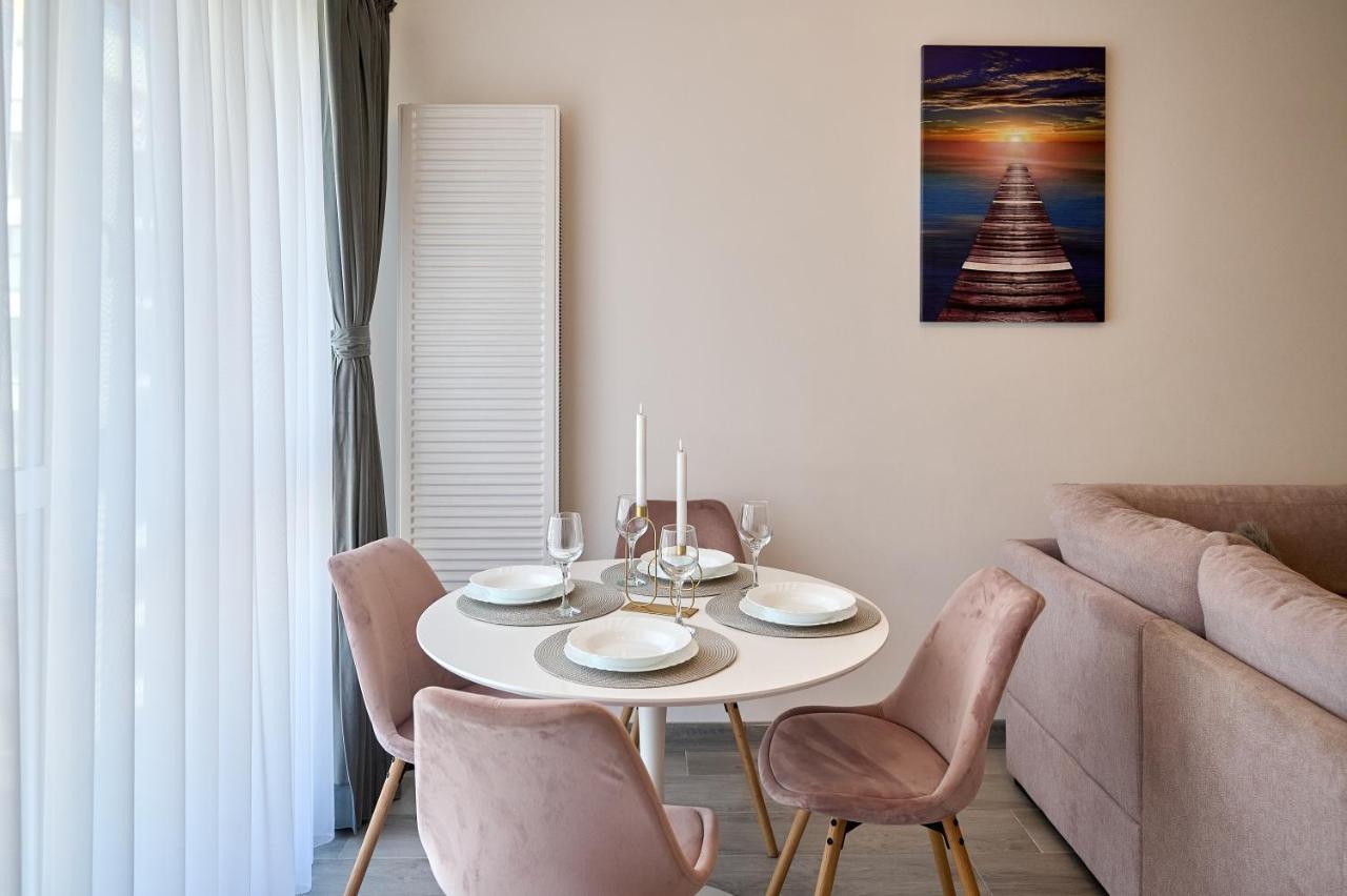 Palmas - Pool By N10 Apartman Năvodari Kültér fotó