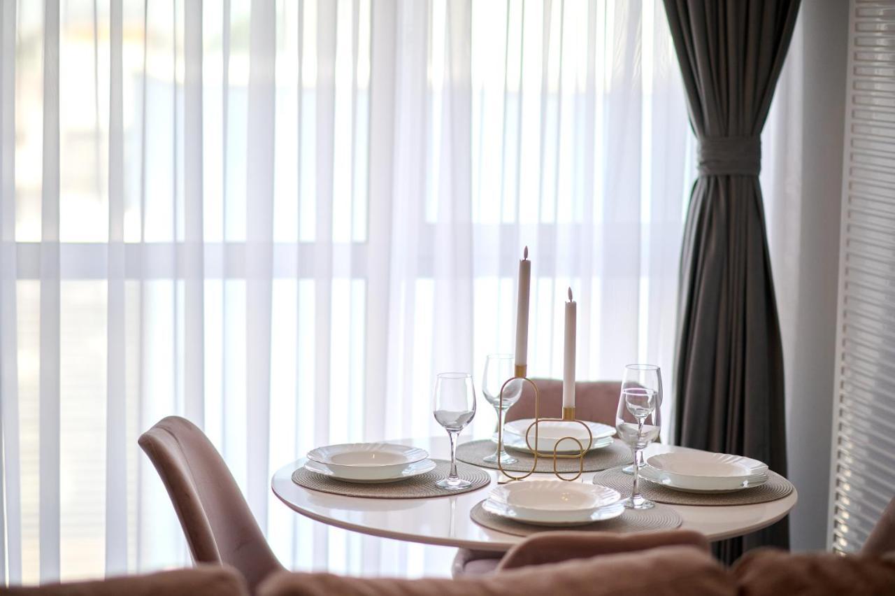 Palmas - Pool By N10 Apartman Năvodari Kültér fotó