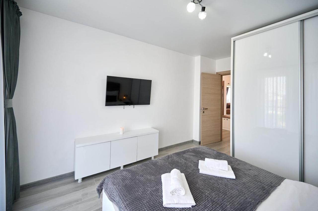 Palmas - Pool By N10 Apartman Năvodari Kültér fotó
