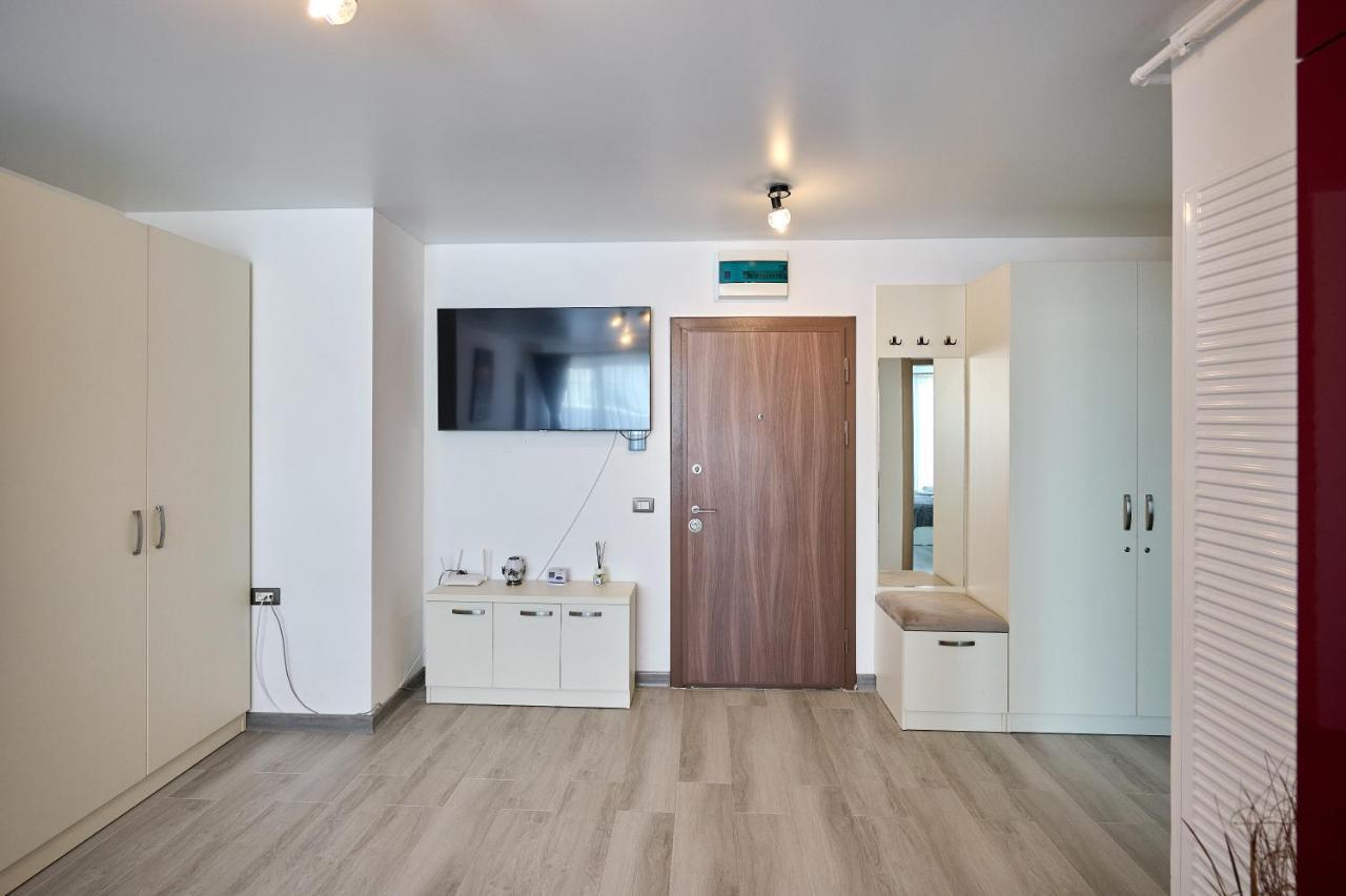 Palmas - Pool By N10 Apartman Năvodari Kültér fotó
