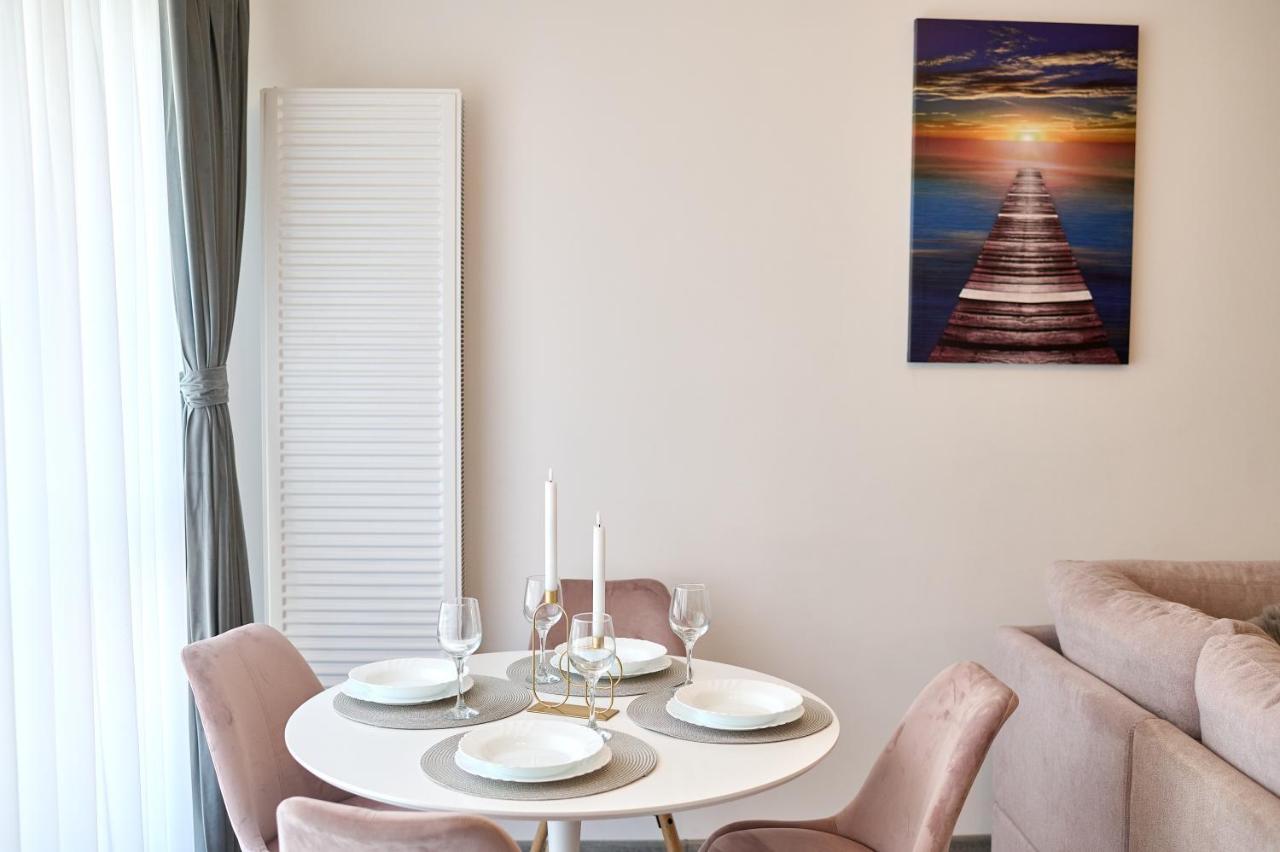 Palmas - Pool By N10 Apartman Năvodari Kültér fotó