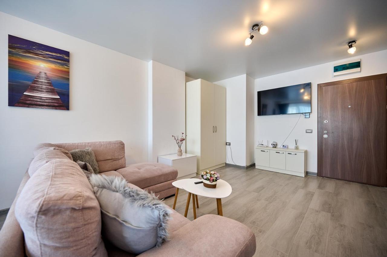 Palmas - Pool By N10 Apartman Năvodari Kültér fotó